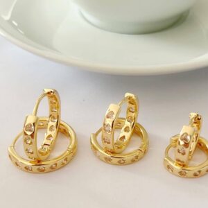 Trio-de-Argolinhas-Folheados-Dourado-com-Mini-Zirconias-de-Coracao-Enfileiradas-Cristal.jpeg